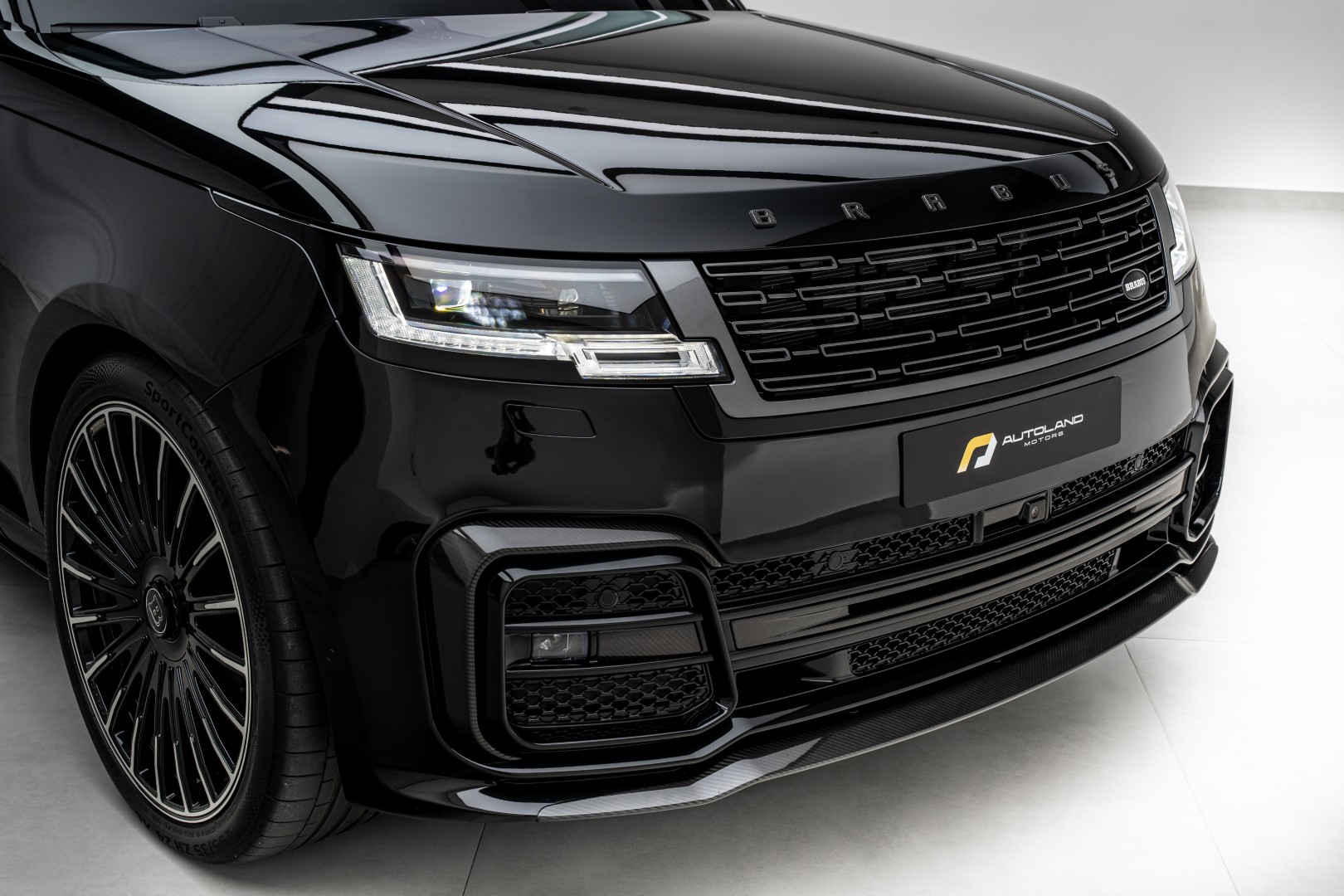 2023 RANGE ROVER P530 AUTOBIOGRAPHY BRABUS CARBON BODY KIT